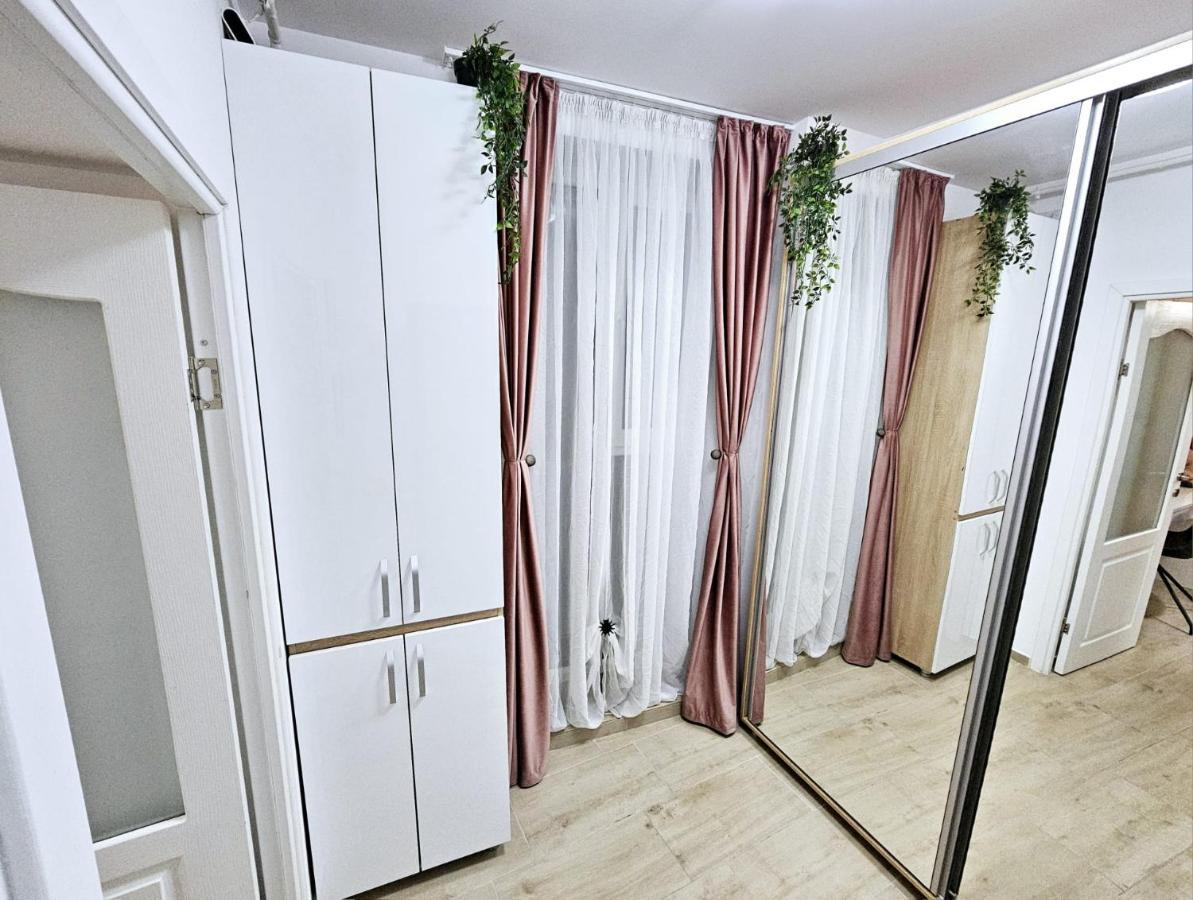 Lovely New Balcony Apartment Cismigiu Park - Pop5 Bucareste Exterior foto