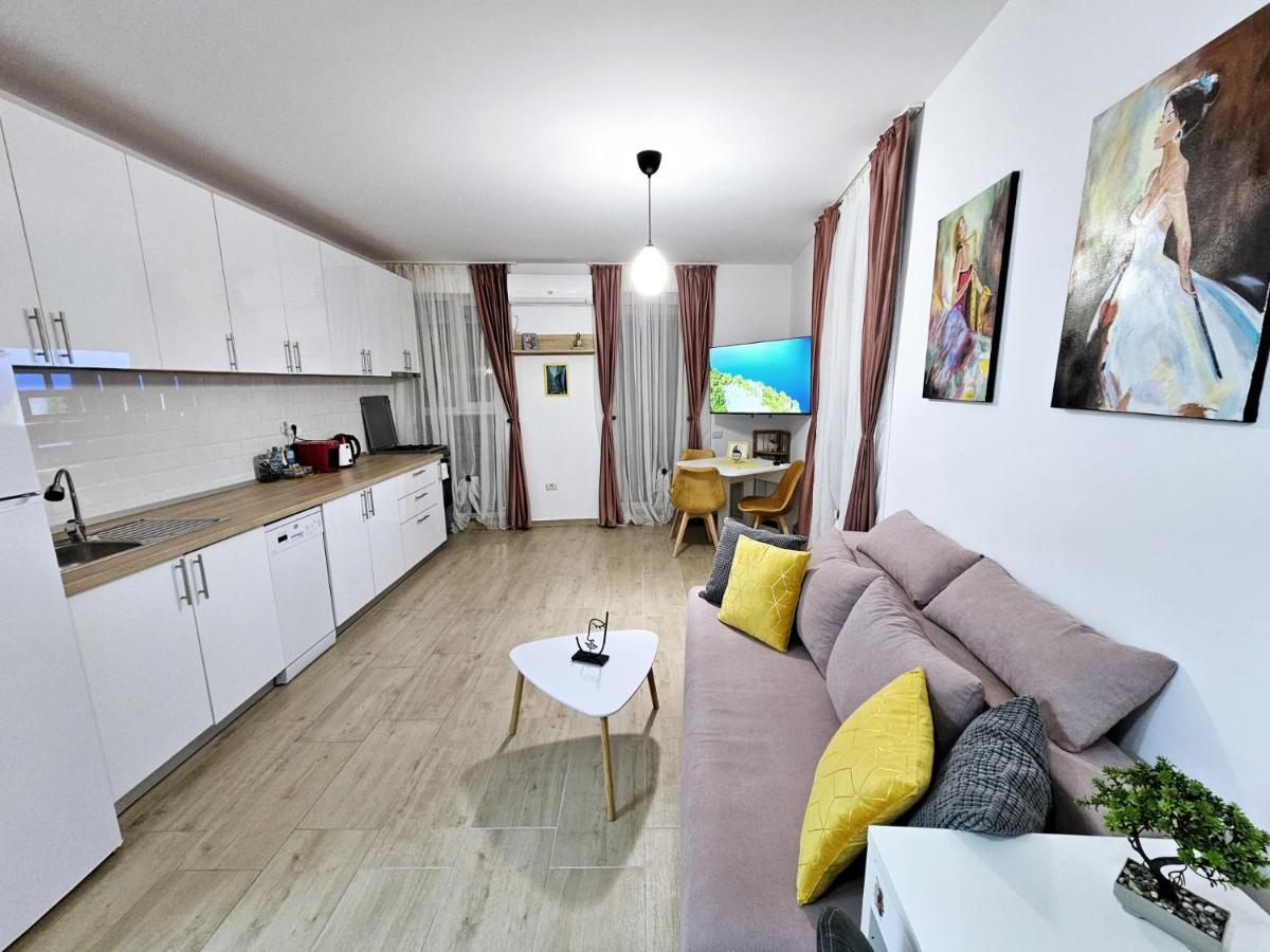 Lovely New Balcony Apartment Cismigiu Park - Pop5 Bucareste Exterior foto
