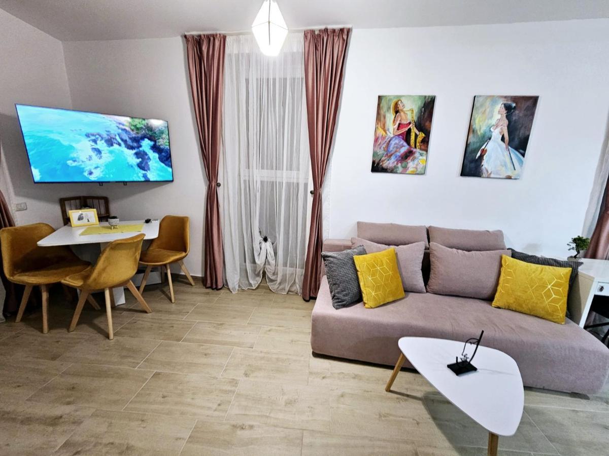 Lovely New Balcony Apartment Cismigiu Park - Pop5 Bucareste Exterior foto