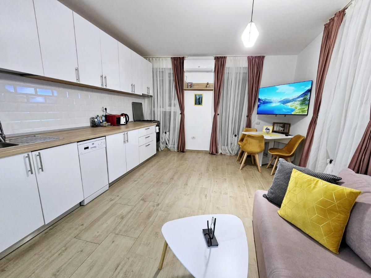 Lovely New Balcony Apartment Cismigiu Park - Pop5 Bucareste Exterior foto