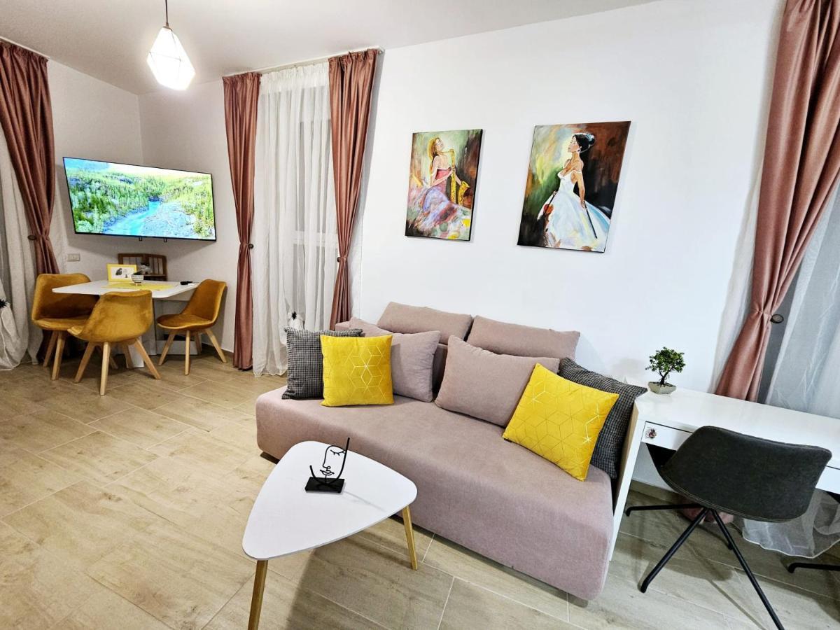 Lovely New Balcony Apartment Cismigiu Park - Pop5 Bucareste Exterior foto