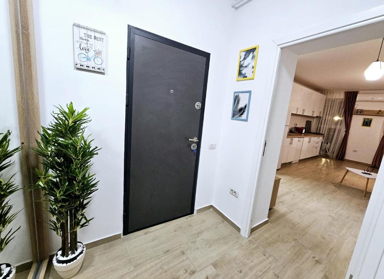 Lovely New Balcony Apartment Cismigiu Park - Pop5 Bucareste Exterior foto