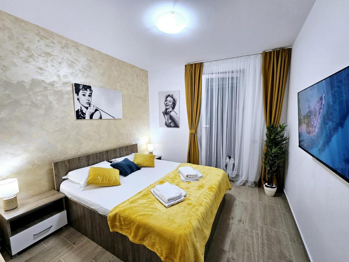 Lovely New Balcony Apartment Cismigiu Park - Pop5 Bucareste Exterior foto