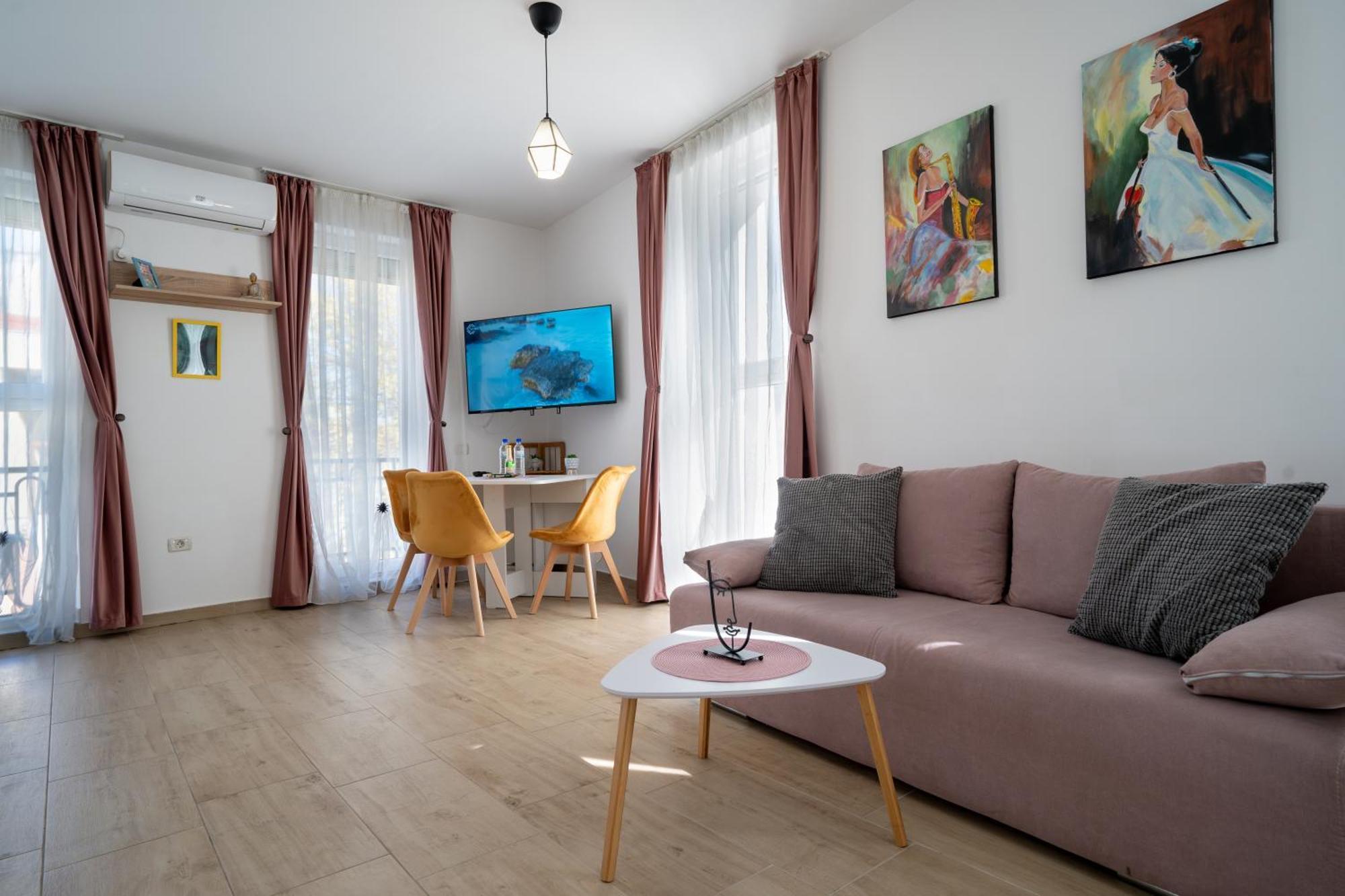 Lovely New Balcony Apartment Cismigiu Park - Pop5 Bucareste Exterior foto
