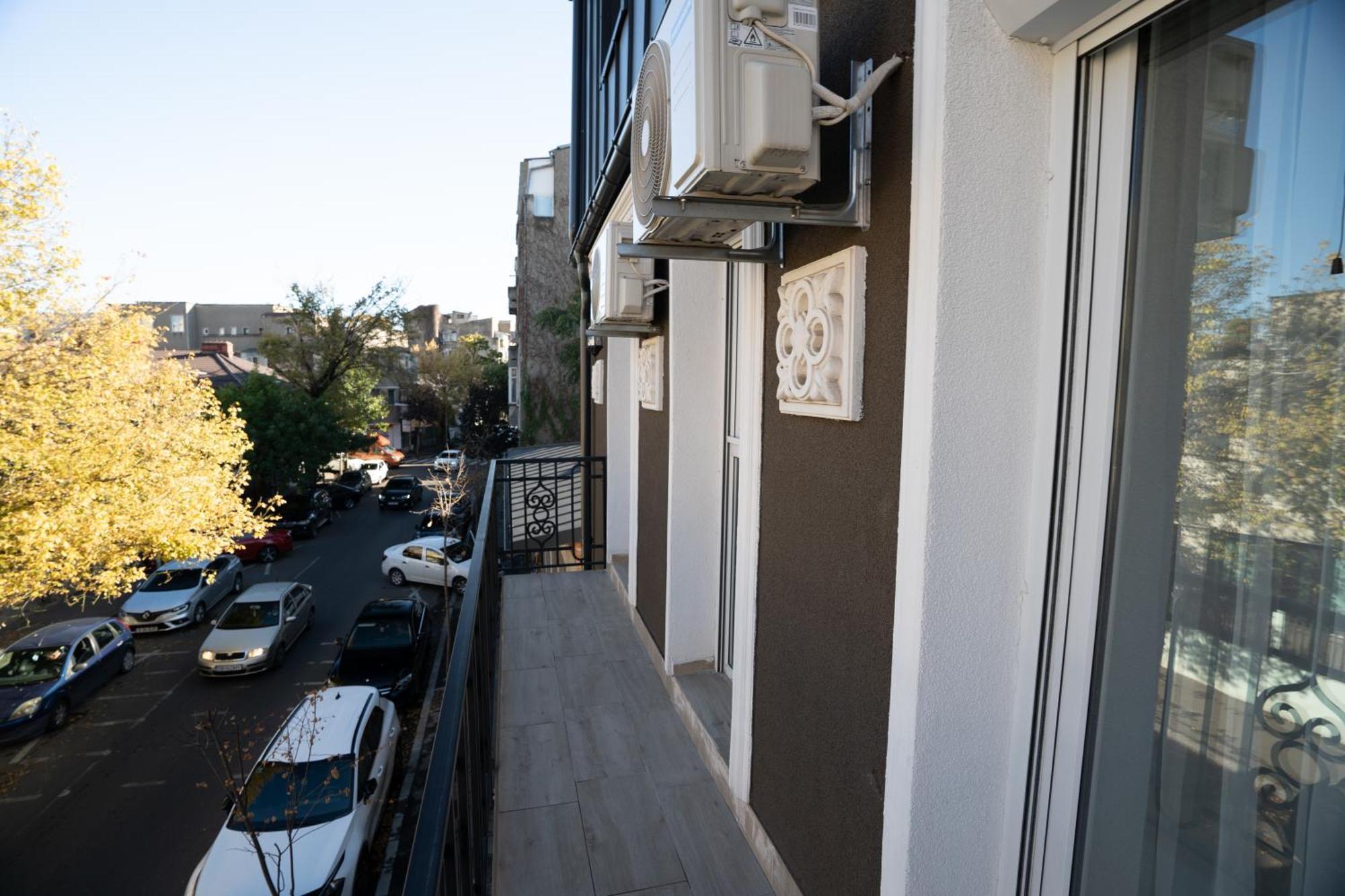 Lovely New Balcony Apartment Cismigiu Park - Pop5 Bucareste Exterior foto