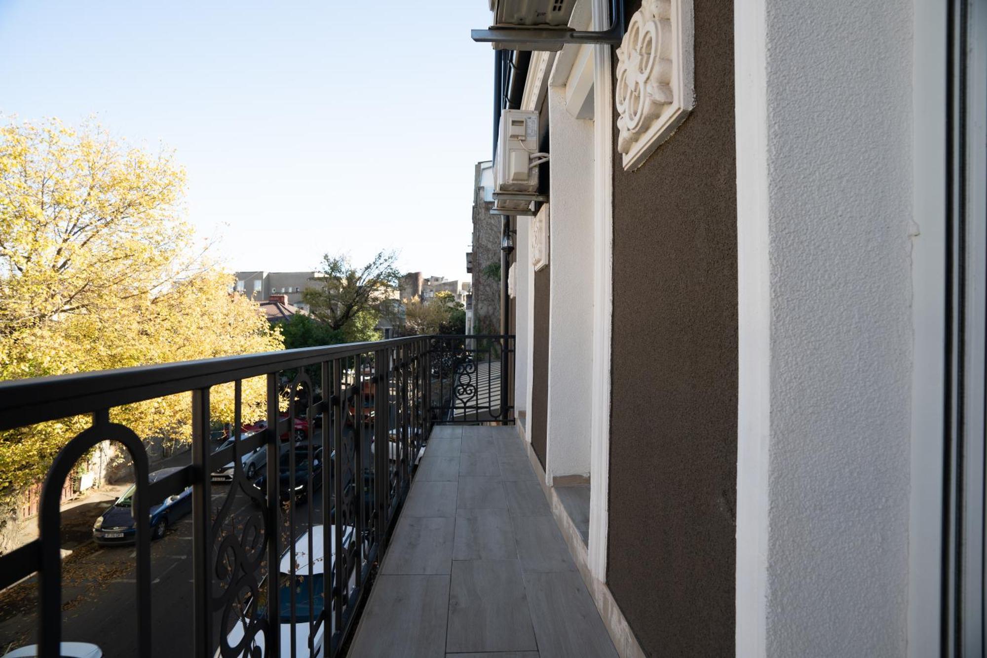Lovely New Balcony Apartment Cismigiu Park - Pop5 Bucareste Exterior foto